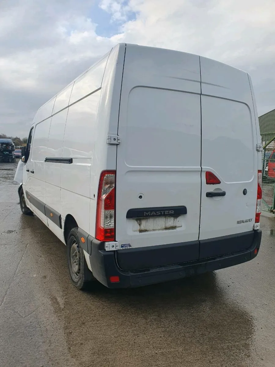 Renault master 2019 2.3Dci **FOR PARTS** - Image 2