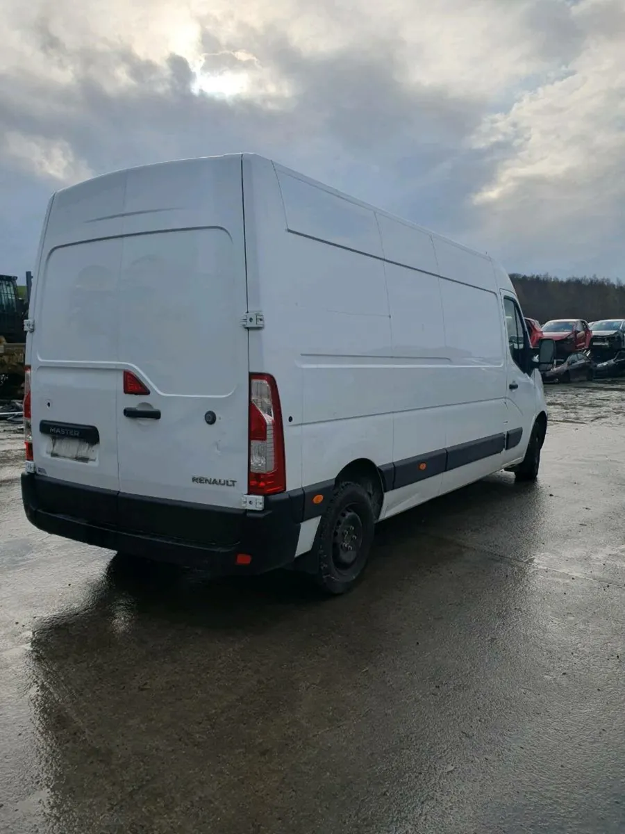 Renault master 2019 2.3Dci **FOR PARTS** - Image 3