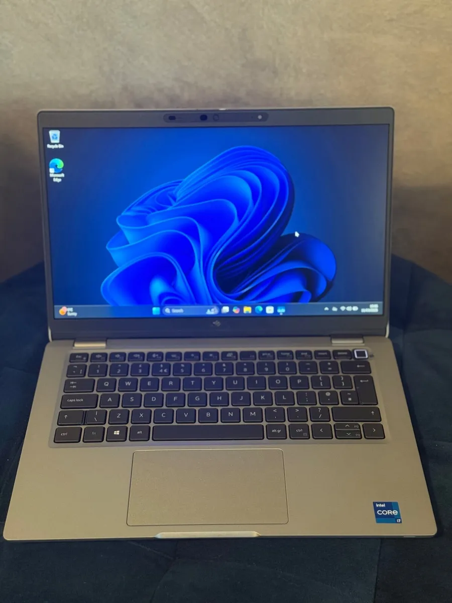 Dell Latitude 5320 Laptop i7/16GB/512SSD/FHD Touch - Image 1