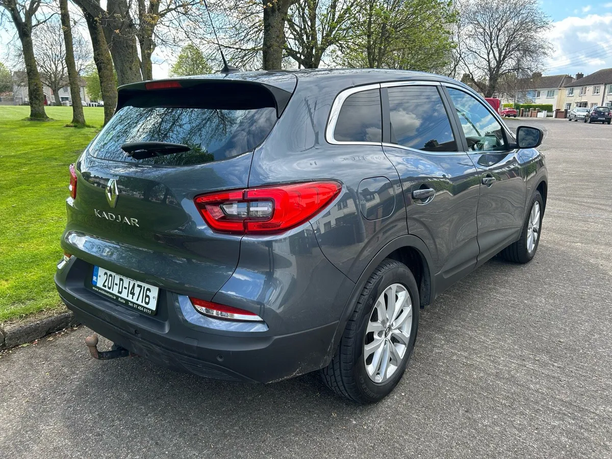 201 Renault Kadjar Play 1.5 DCI Commercial - Image 2