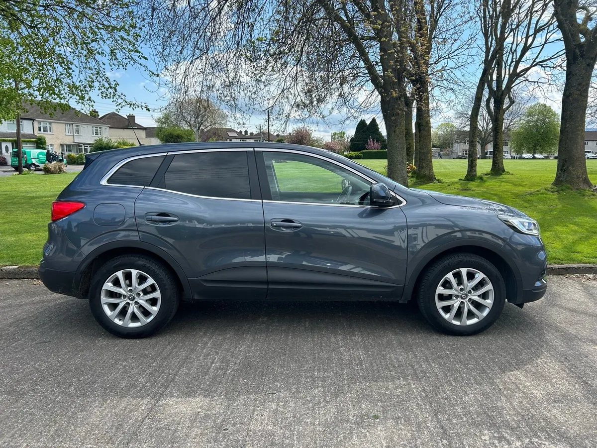 201 Renault Kadjar Play 1.5 DCI Commercial - Image 3