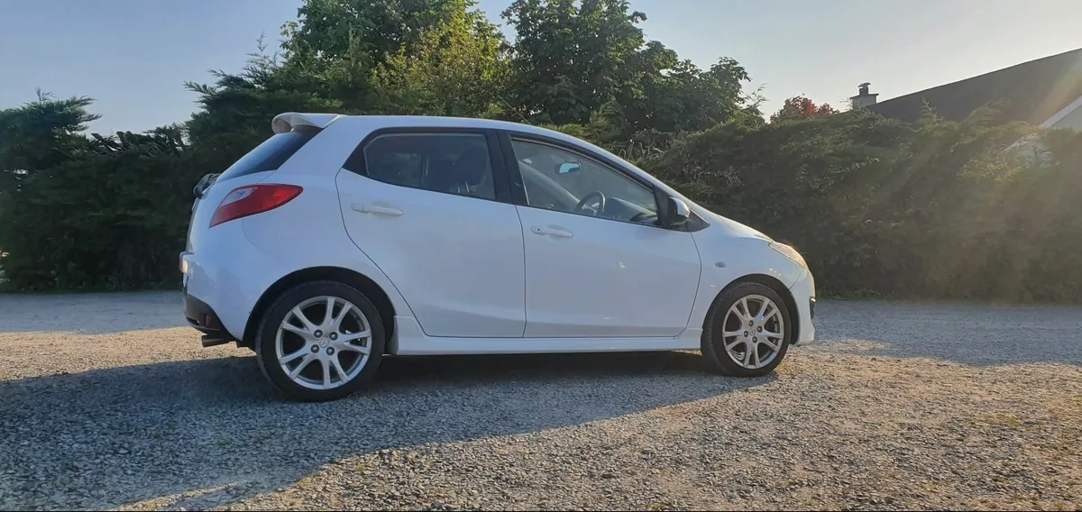 Mazda Mazda2 2008 - Image 1