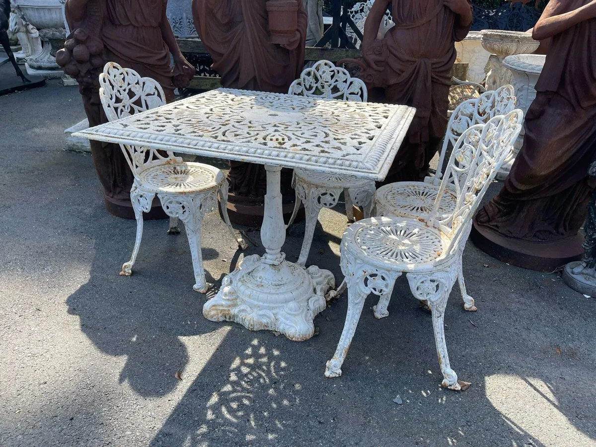 Cast iron table 4 chairs - Image 2
