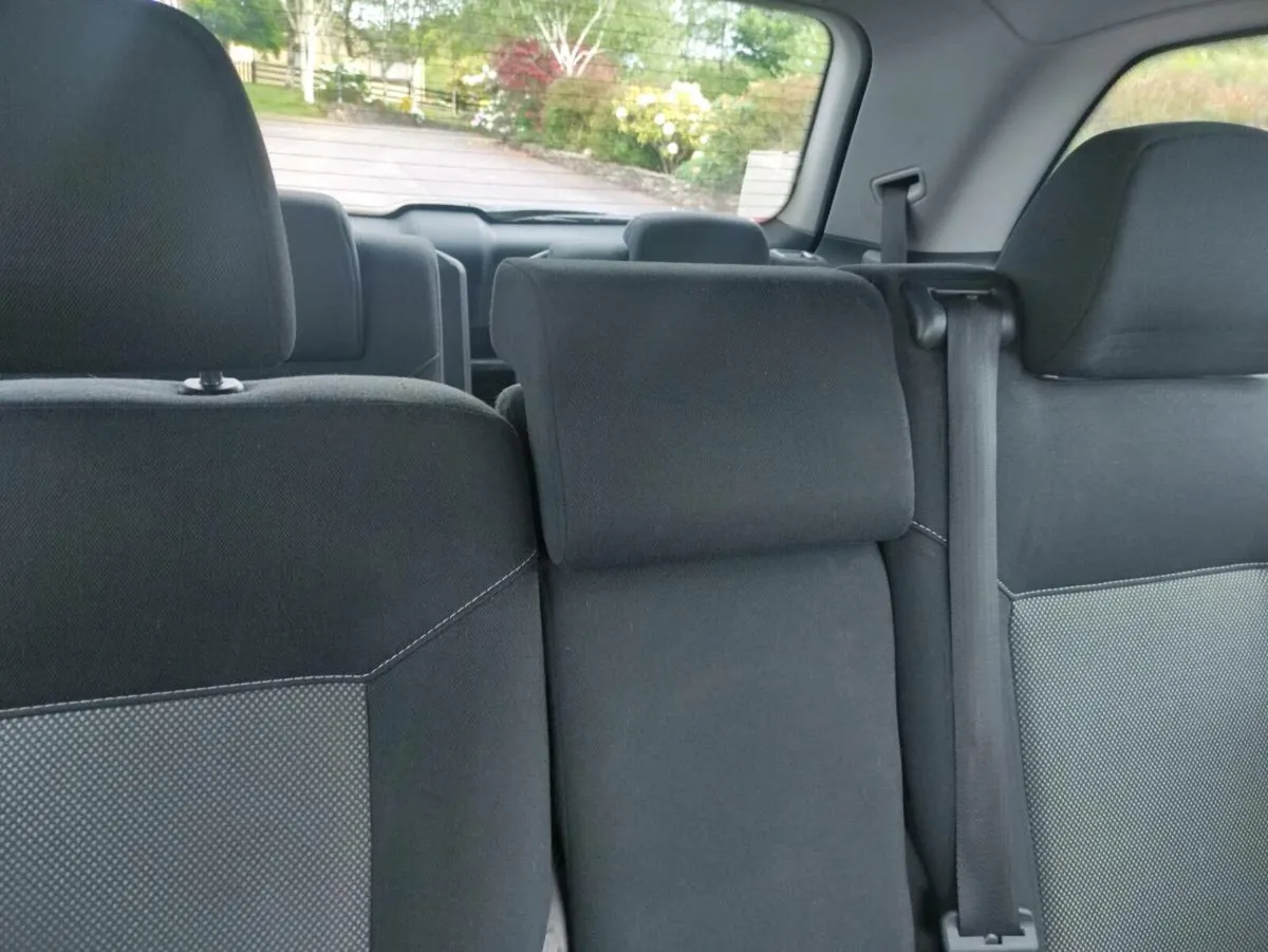 Vauxhall Zafira 7 seater - Image 3