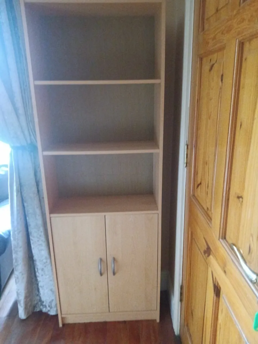 Livingroom cabinet - Image 4