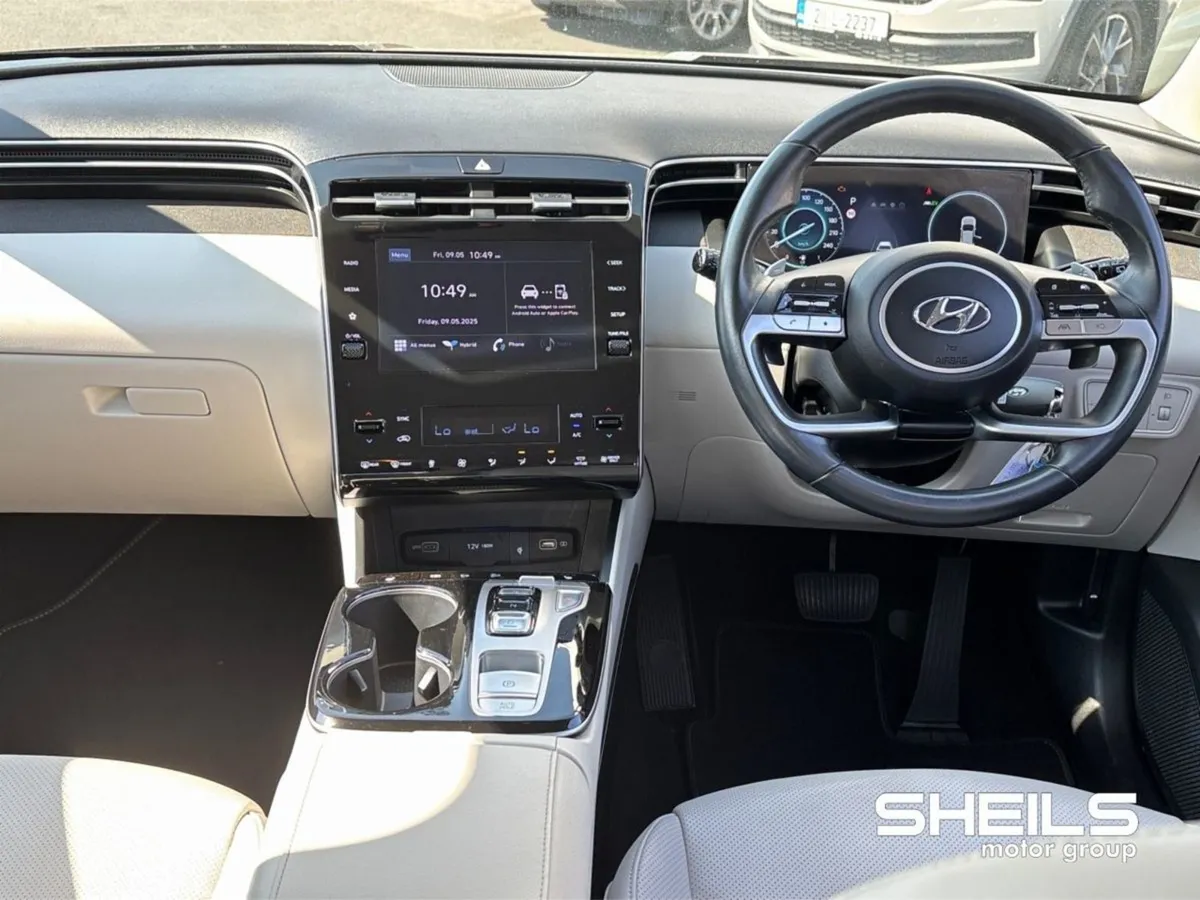 Hyundai Tucson 2WD Executive HEV Auto - Image 3