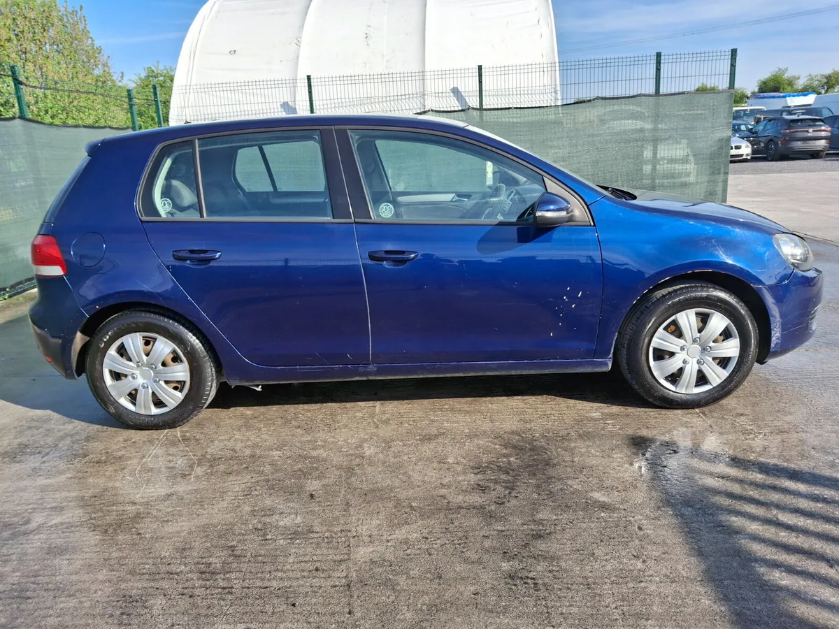 2009 Volkswagen Golf Trendline   1.4 Petrol - Image 2