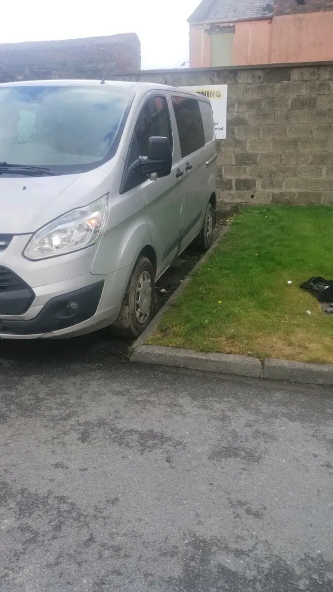 6 seater - Image 2