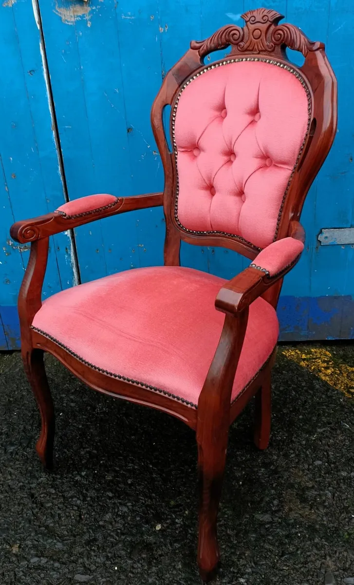 Set of 6 Italian Style Buttonback Chairs - Image 4