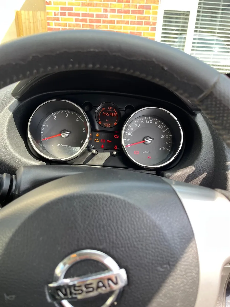 Nissan Qashqai 2009 - Image 3