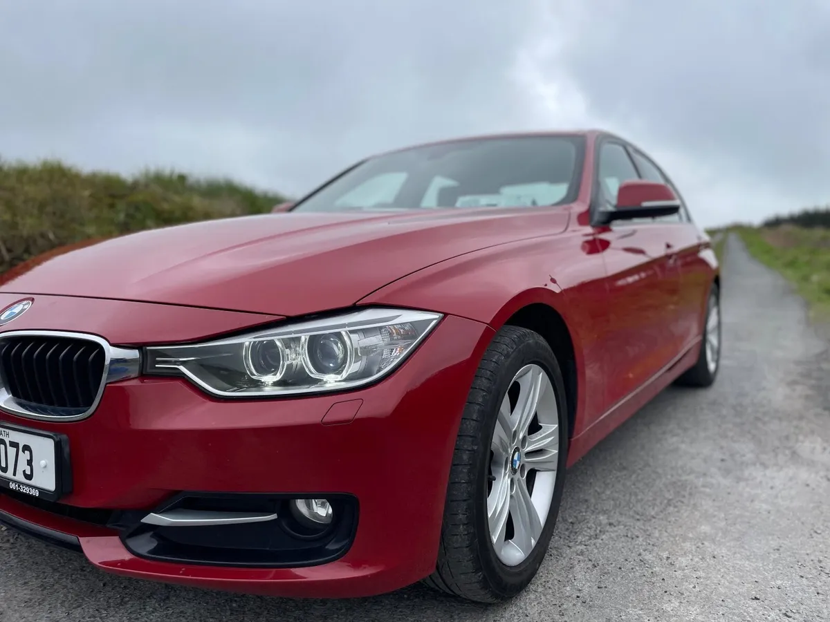 BMW 3-Series 2013 - Image 2