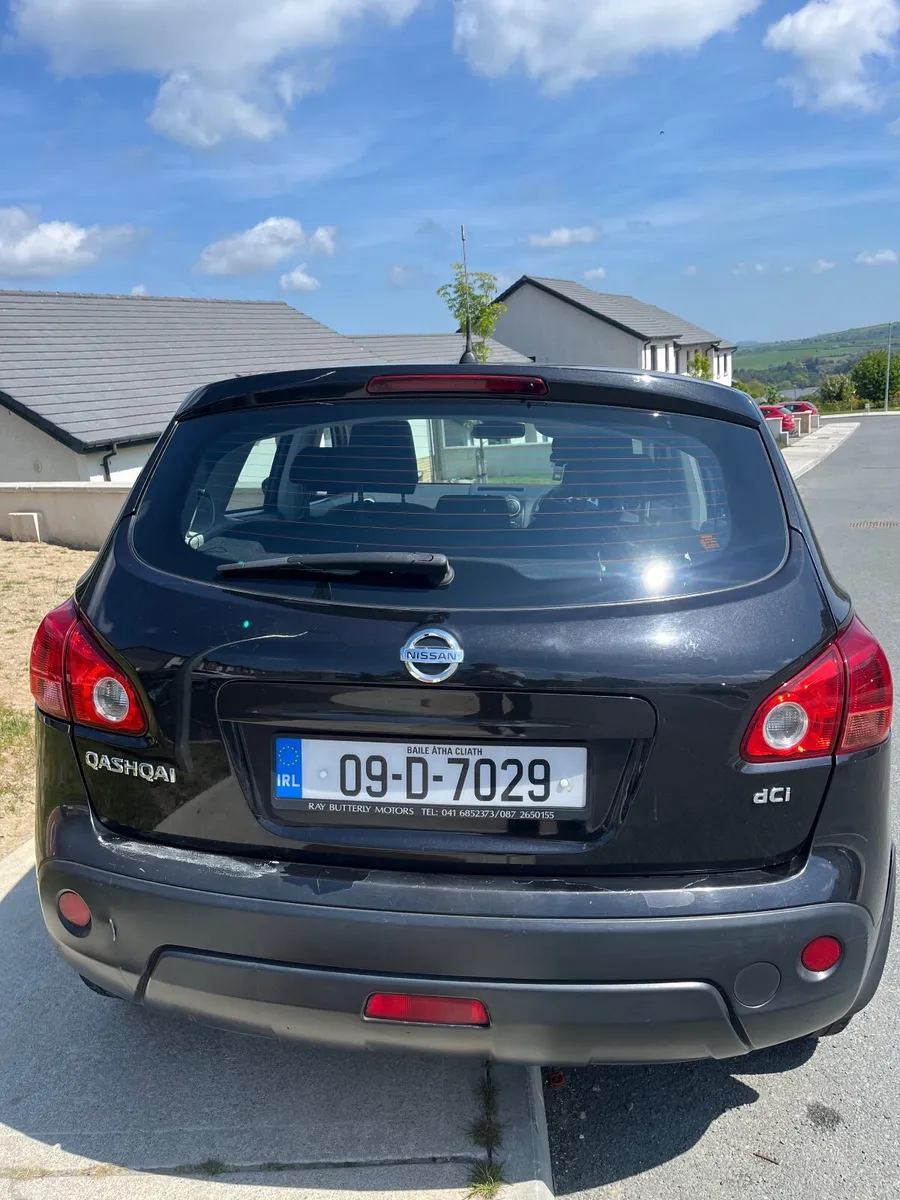 Nissan Qashqai 2009 - Image 4