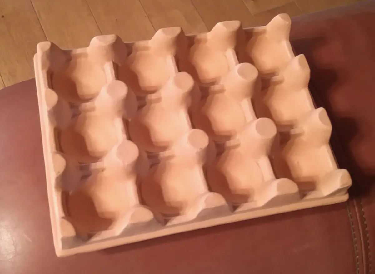 FANCY EGG HOLDER (BRAND NEW). - Image 2