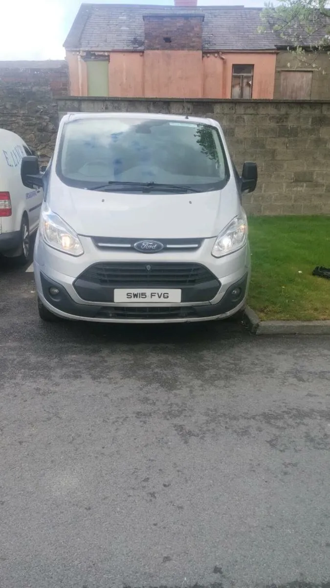 6 seater - Image 1