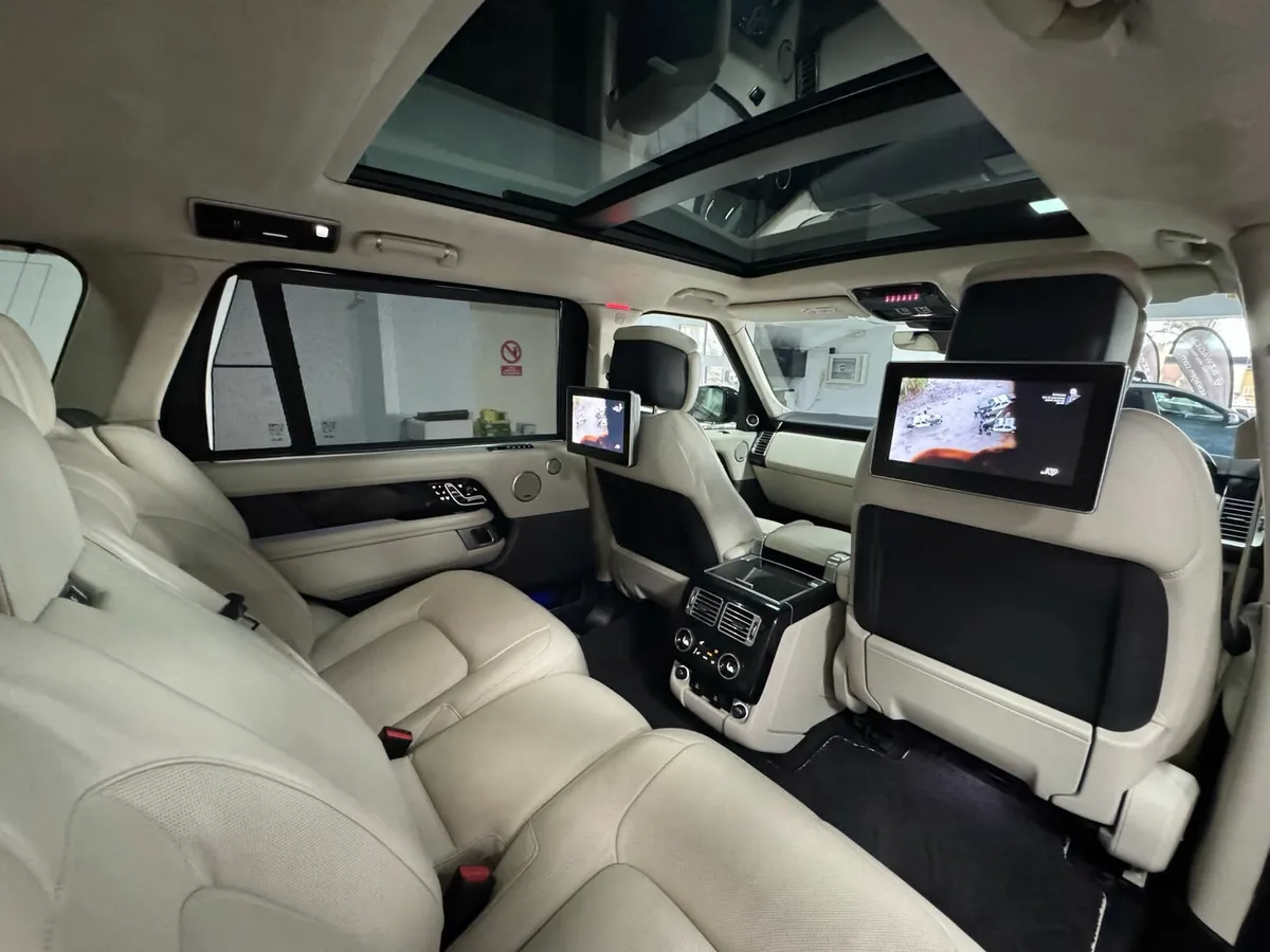 Range Rover Autobiography V8 – March 2020 – - Image 4