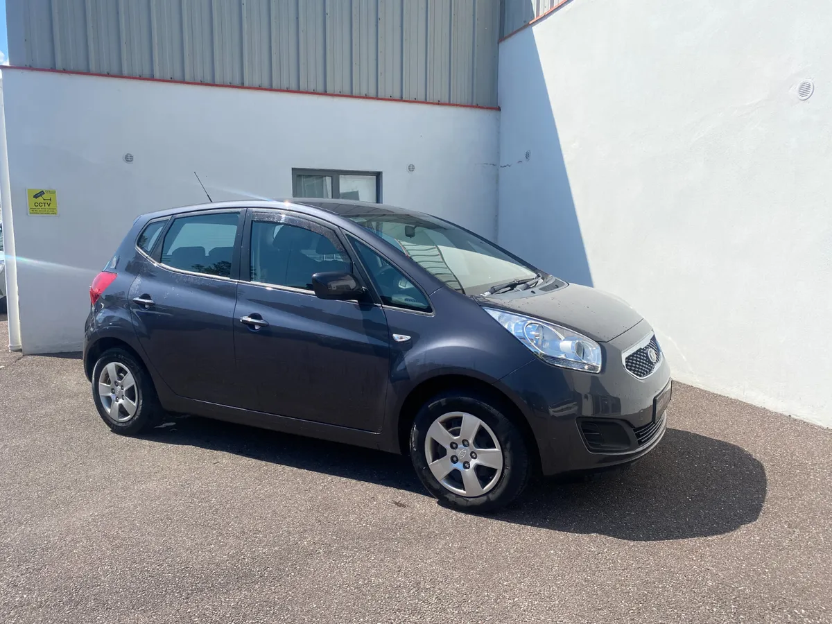 Kia Venga 2015 - Image 2