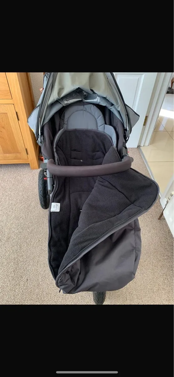 Out n about pram - Image 3