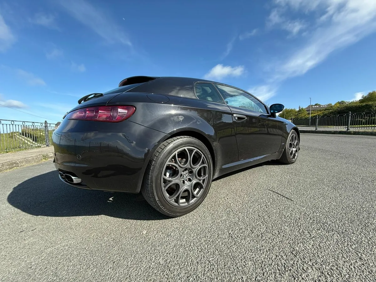 Alfa Romeo Brera 2006 - Image 2