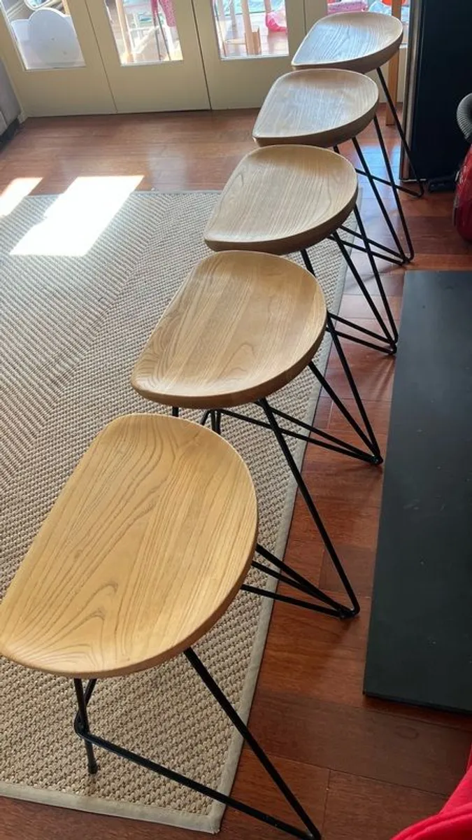 Bar Stools (x5) with black frame - Image 2