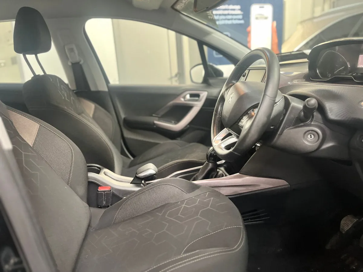 Peugeot 2008 2015. 1.4 HDI   ALLURE - Image 4