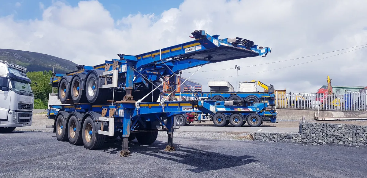 2014 Dennison Sliding Skelly Trailer, 14 Locks - Image 1