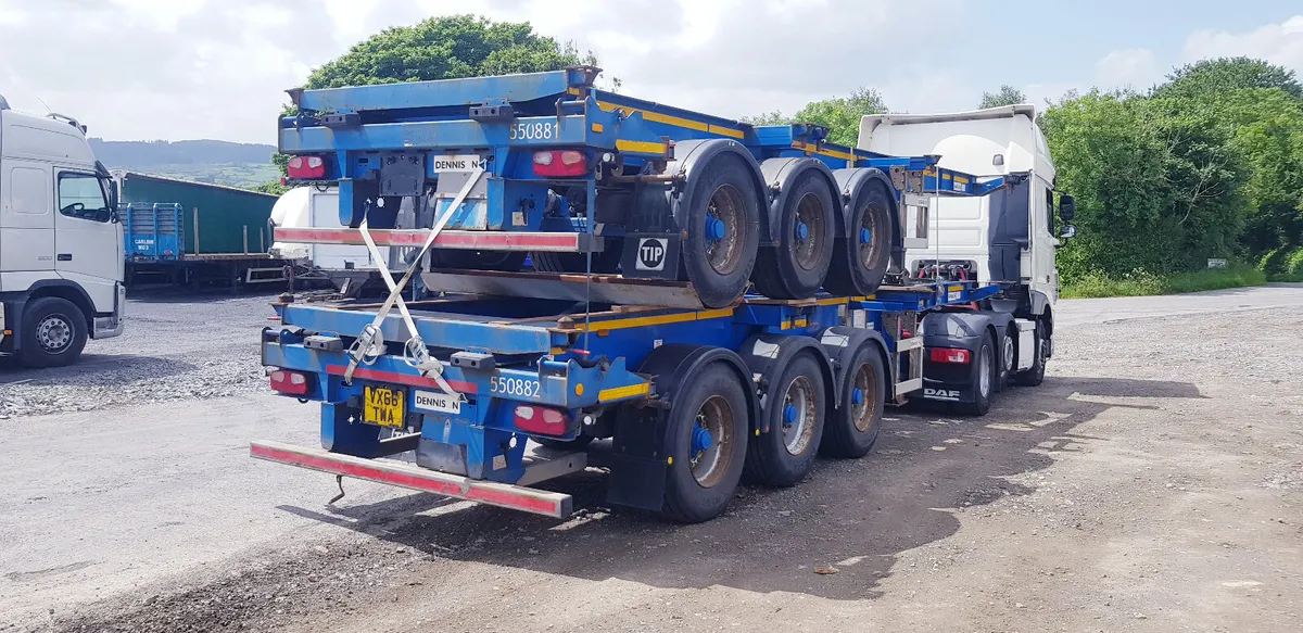 2014 Dennison Sliding Skelly Trailer, 14 Locks - Image 4