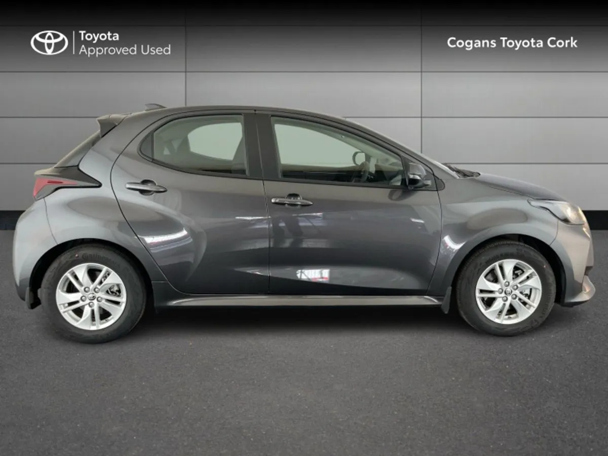 Toyota Yaris Luna - Image 3