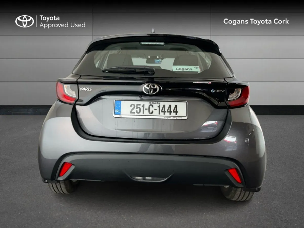 Toyota Yaris Luna - Image 4