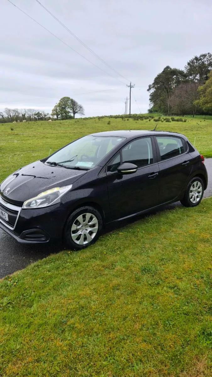 Peugeot 208 - Image 3