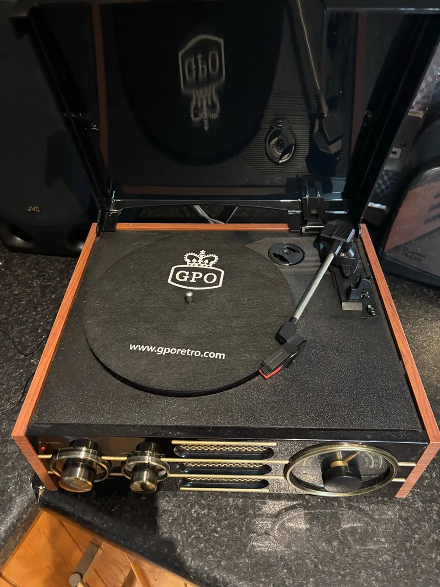 GPO EMPIRE vinyl record player - Image 2