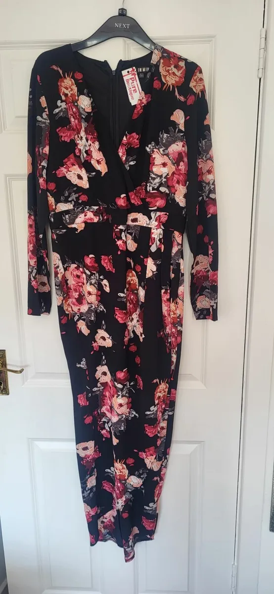Girl in Mind Dress - Image 2