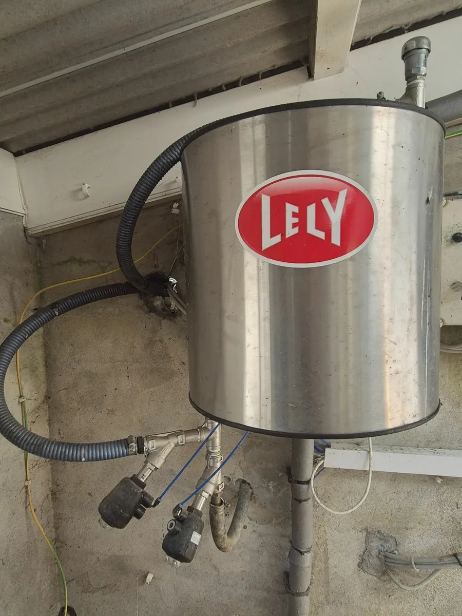 Lely A5 Robot - Image 4