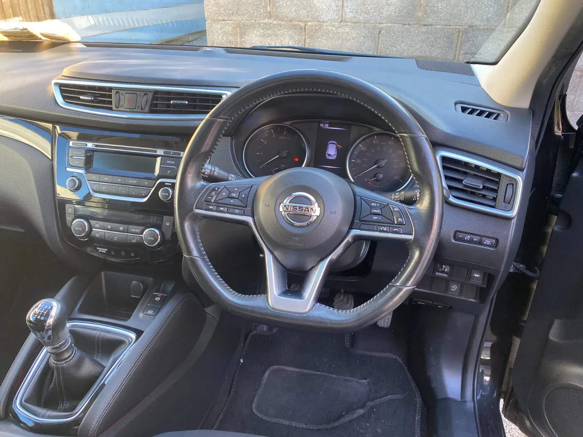 Nissan Qashqai 1.2 SV Premium *LOW KM & Pan Roof* - Image 2
