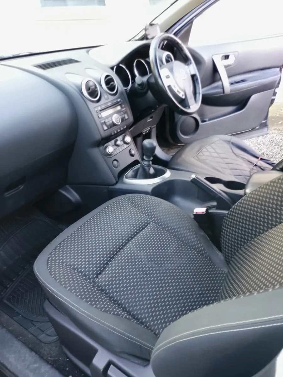 Nissan Qashqai 2009 - Image 4
