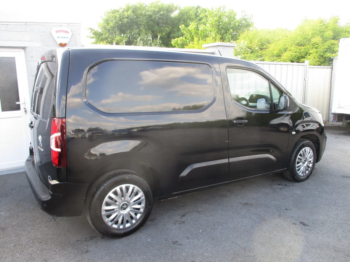 PARTNER 2019 1.6, BHP, 850 KG PROFESSIONAL L1 - Image 3