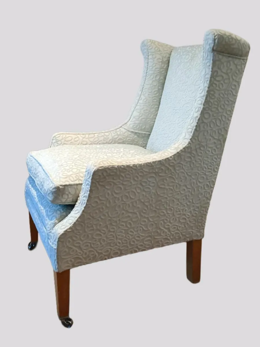📍 CLEARANCE: DESIGNER Wingback Chair - Image 4