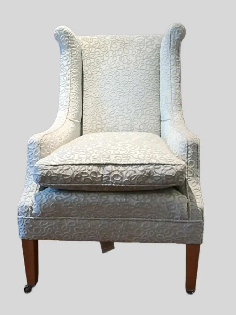 📍 CLEARANCE: DESIGNER Wingback Chair - Image 1