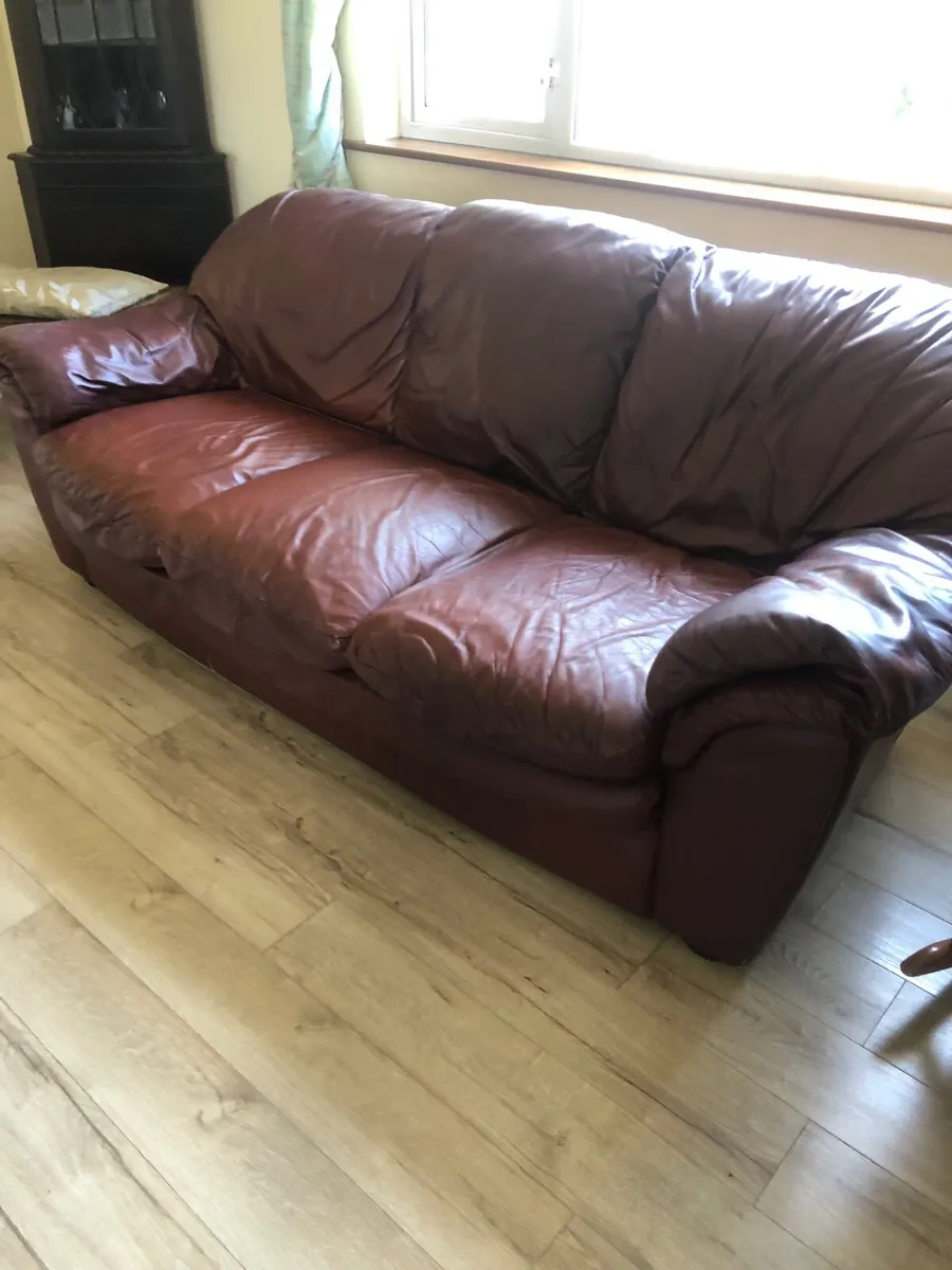 Leather suite furniture - Image 1