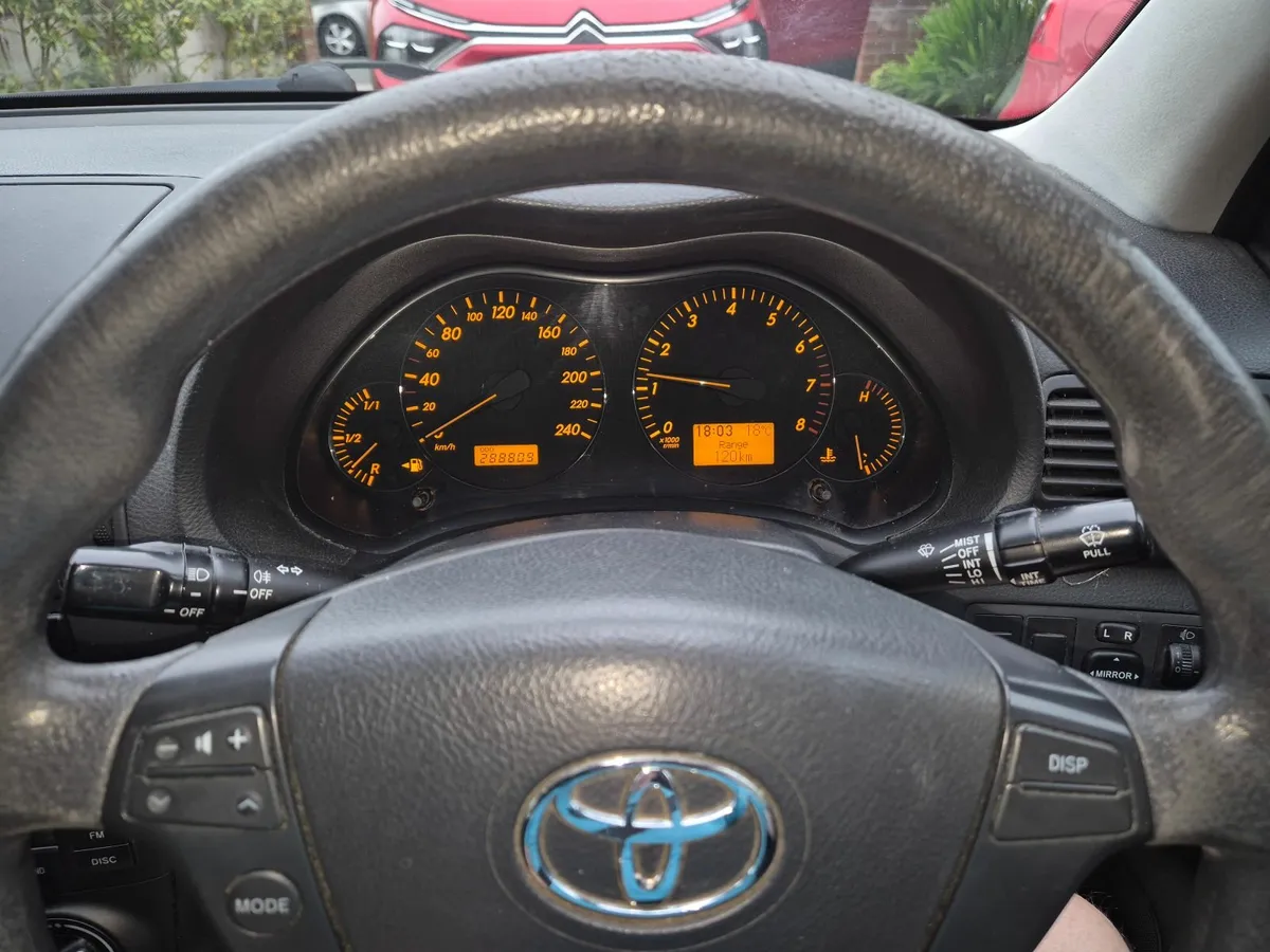 Toyota Avensis 2007, 1.6L Petrol, NCT and TAX - Image 3