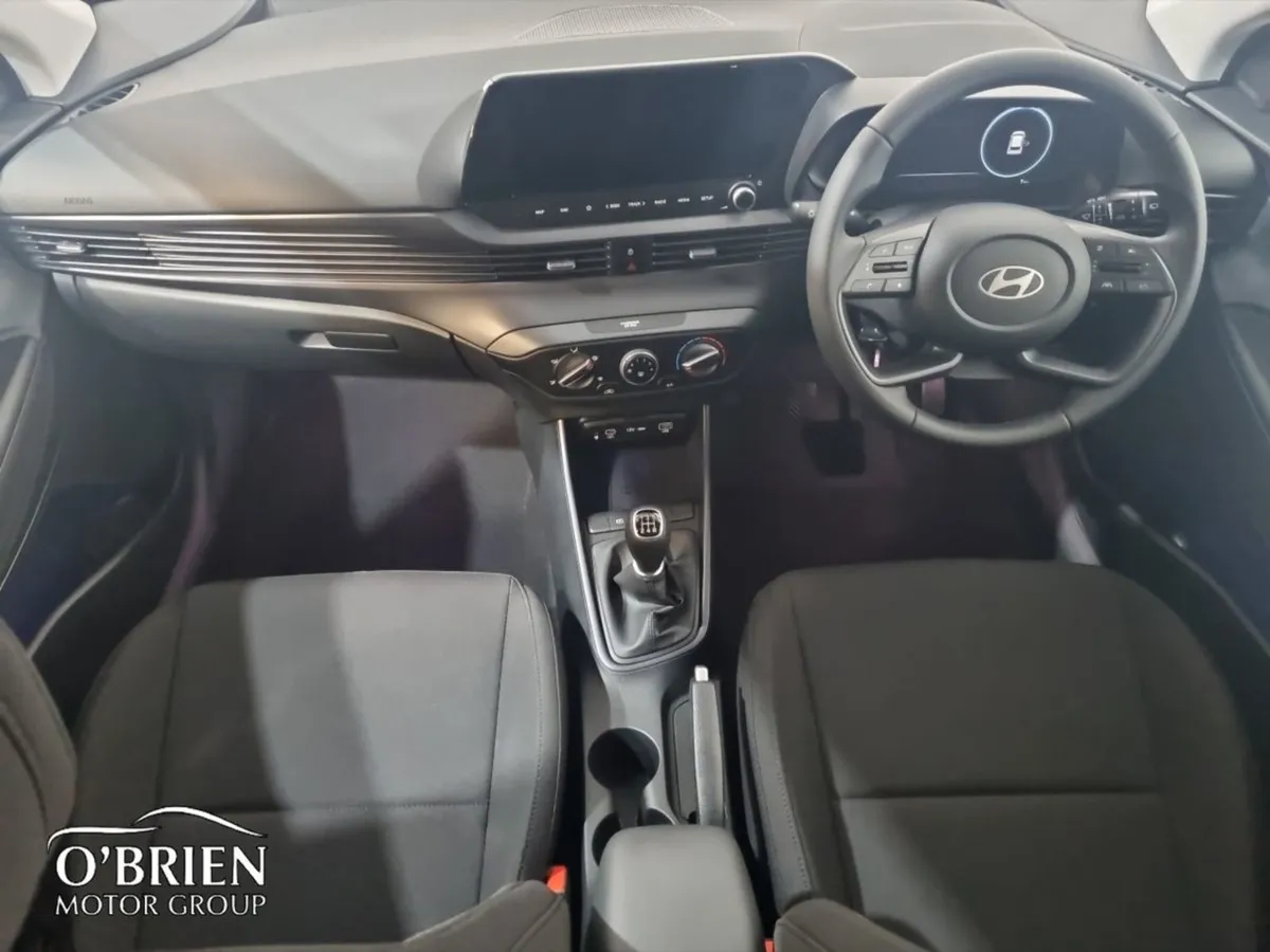 Hyundai i20 Deluxe Plus - Image 2