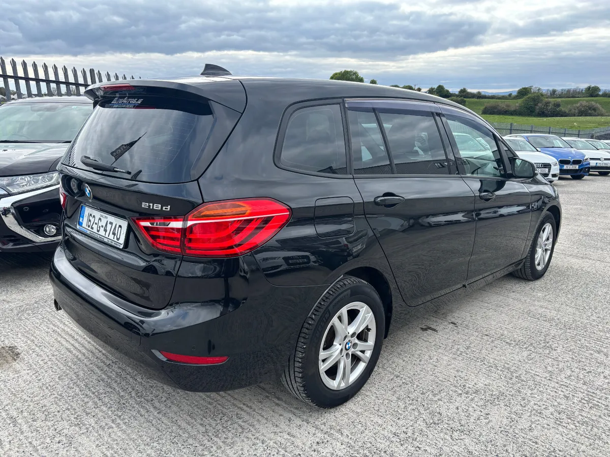 BMW 2-Series Automatic  7 Seats  2016 - Image 4