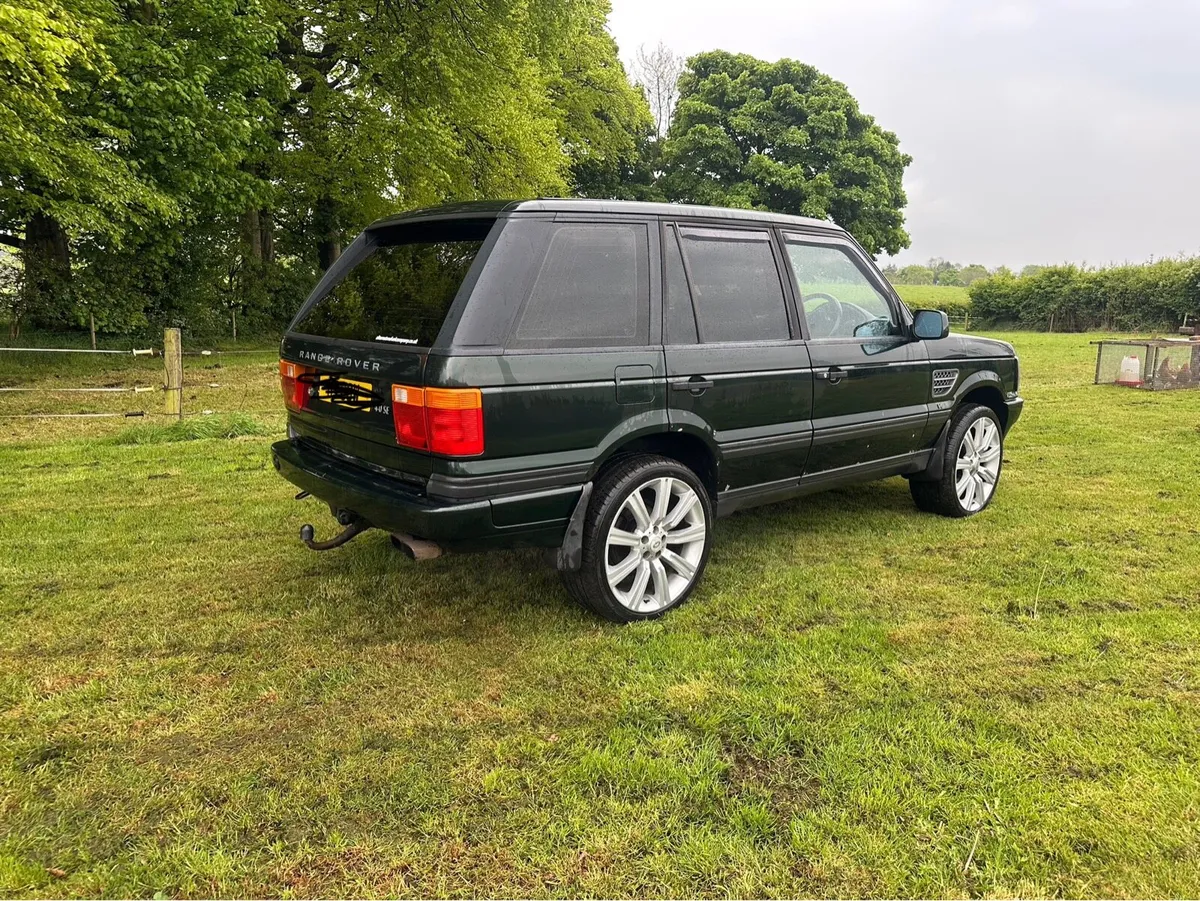 Range Rover - Image 2