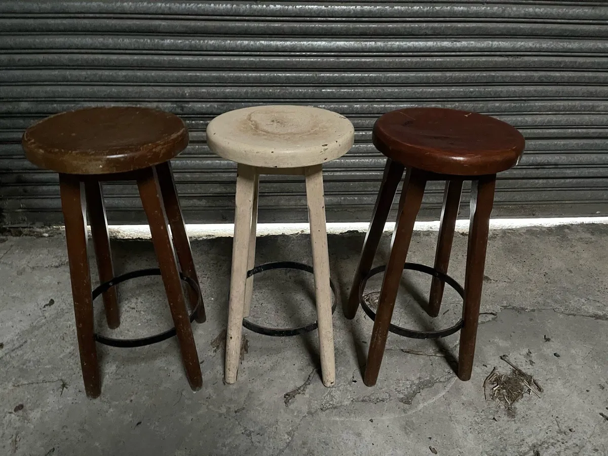 3 old Irish 🇮🇪 bar stools - Image 1