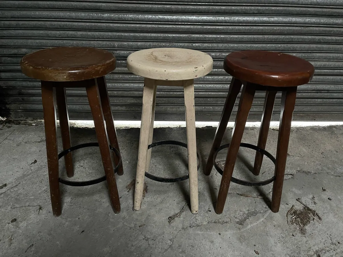 3 old Irish 🇮🇪 bar stools - Image 2