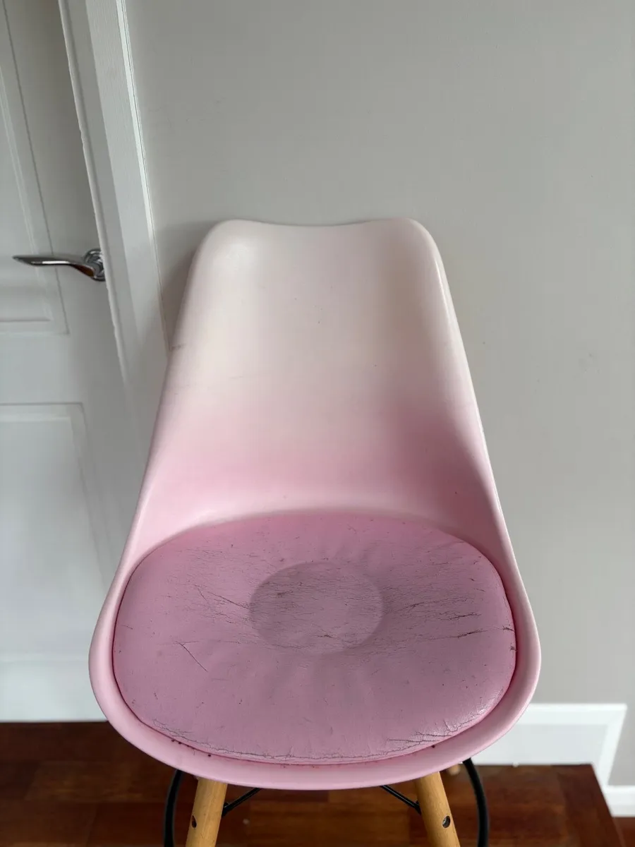 Bar stool pink - Image 1