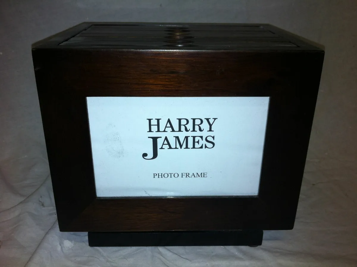 Harry James Wooden Cube Picture Holder............ - Image 1