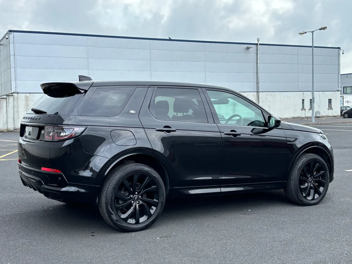 2022 Land Rover Discovery Sport R-Dynamic SE P300e - Image 3