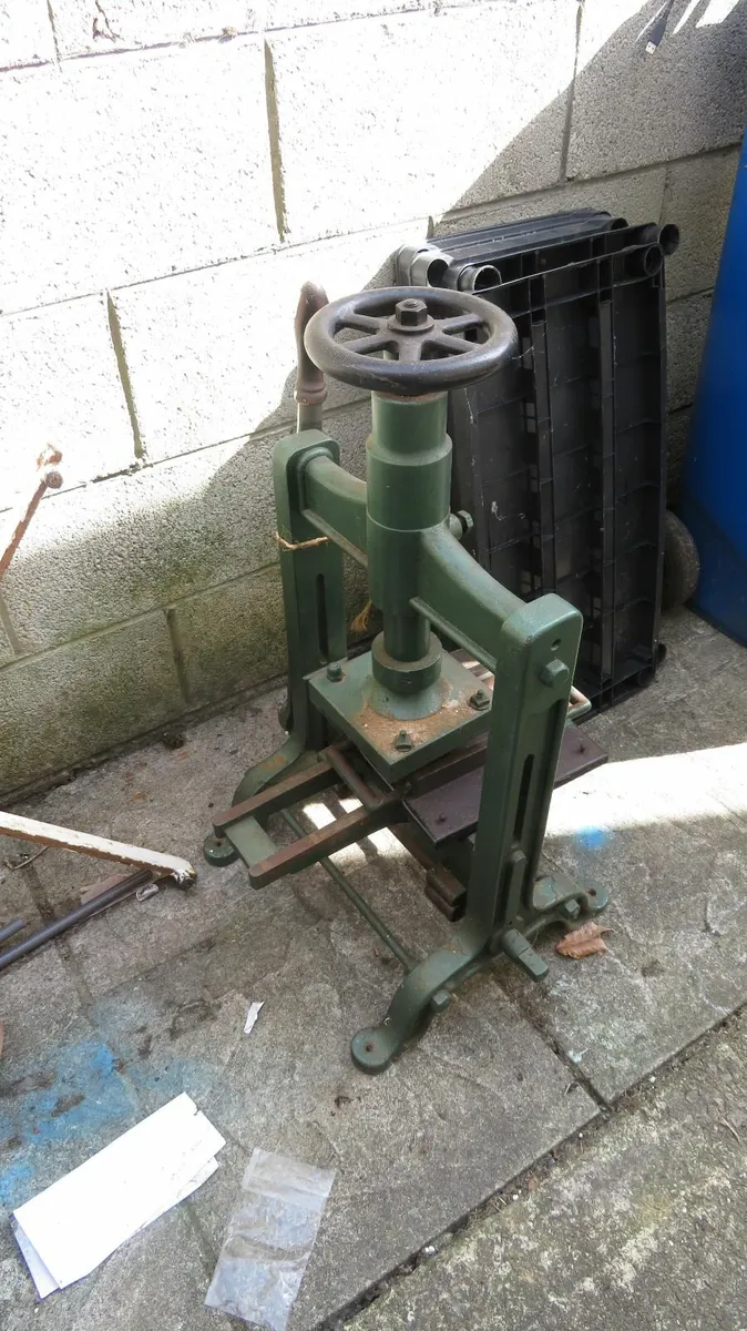 Printing Press Device (very heavy) - Image 1