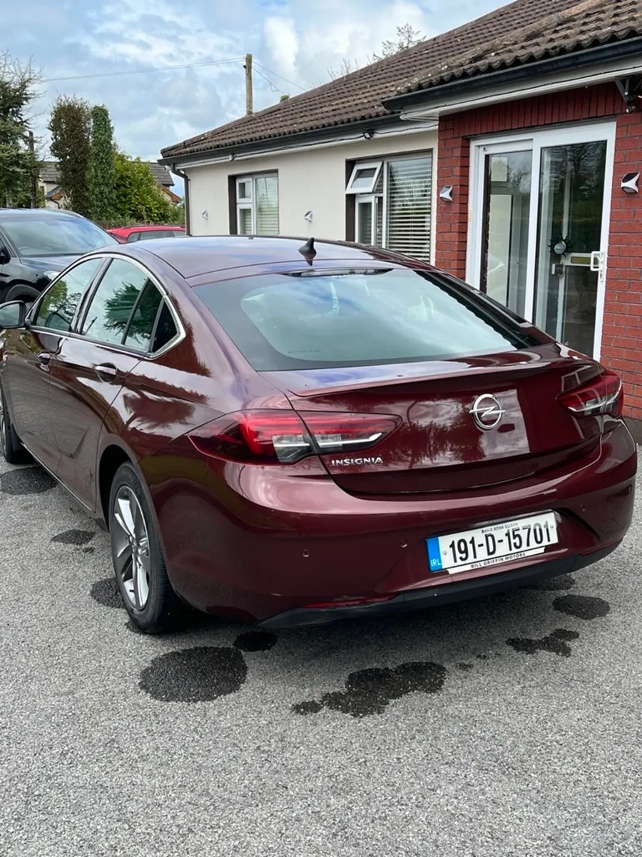 Car - Image 4