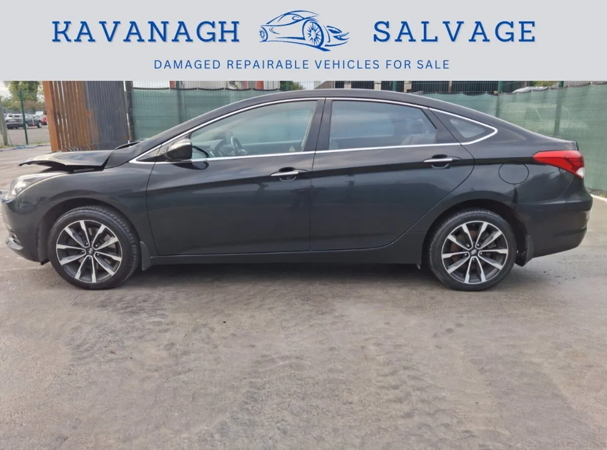 2017 Hyundai i40 Executive 1.7L Diesel - Image 1